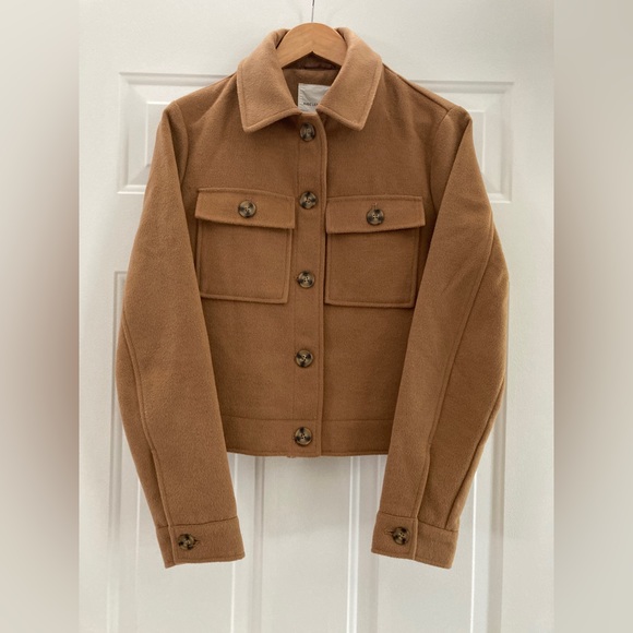 Cropped Shacket - Picture 1 of 5